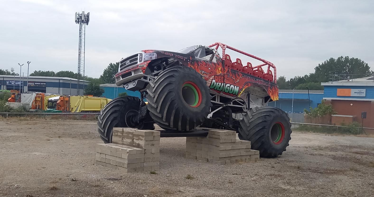 belzona-monstertruck-frontwheel