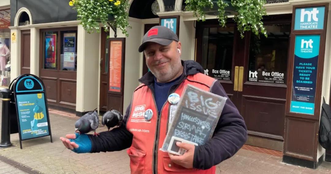 big-issue-seller-2