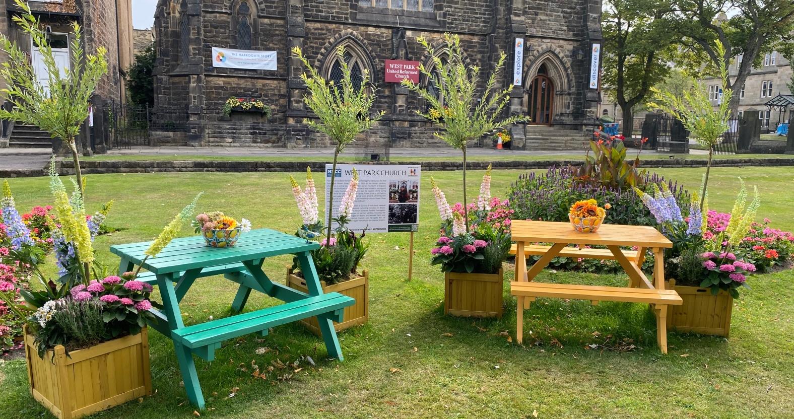 2025-floral-display-at-west-park-church